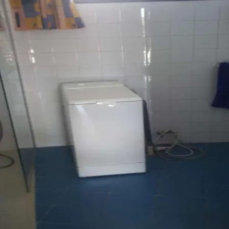بيت للعطل Sleeps 4 Wifi *