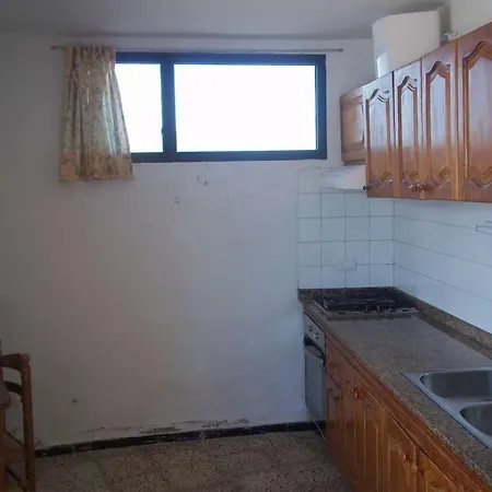 Sleeps 4 Wifi Holiday home
