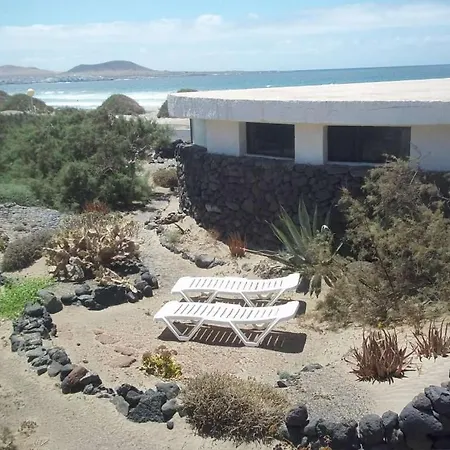 Sleeps 4 Wifi Famara